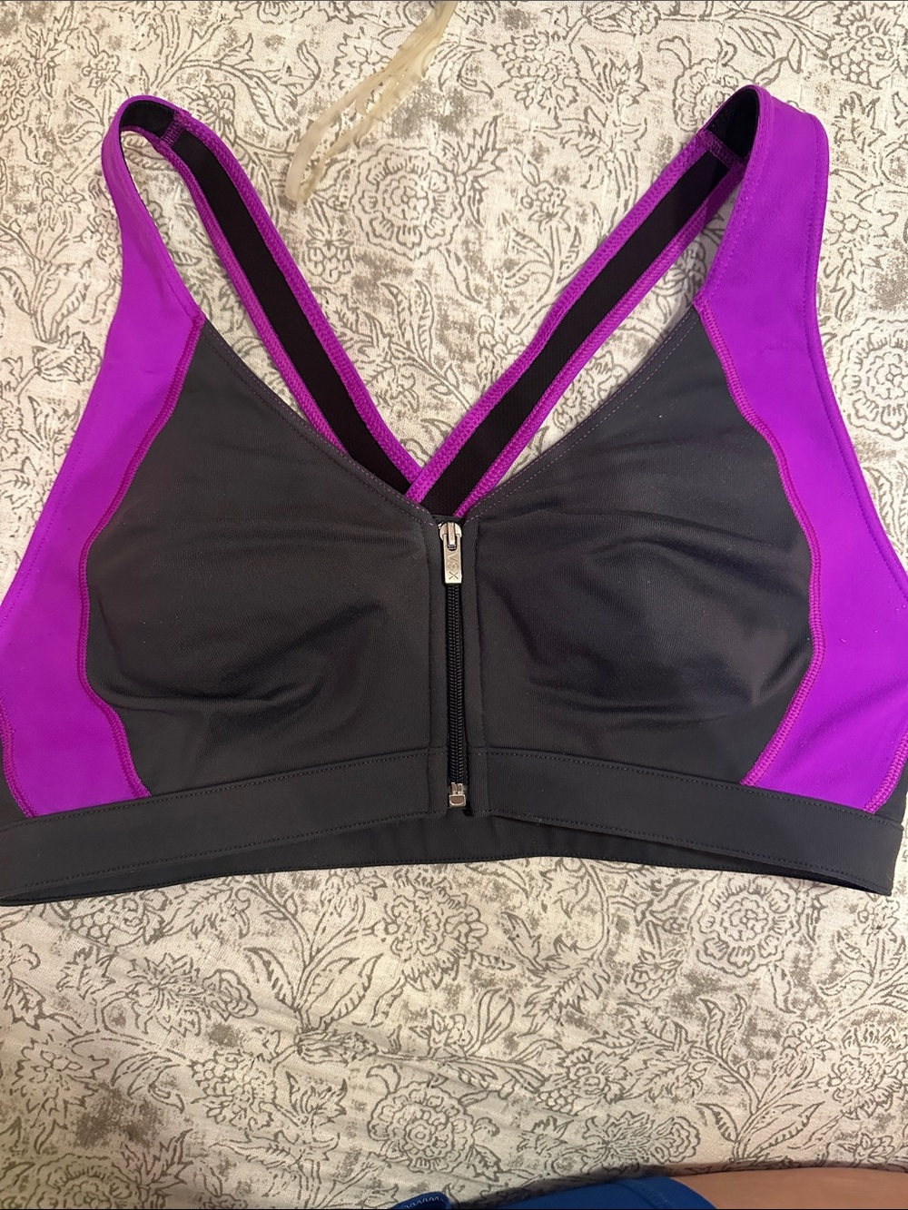Victoria Secret Women’s Black and Purple Front-Zip Sports Bra